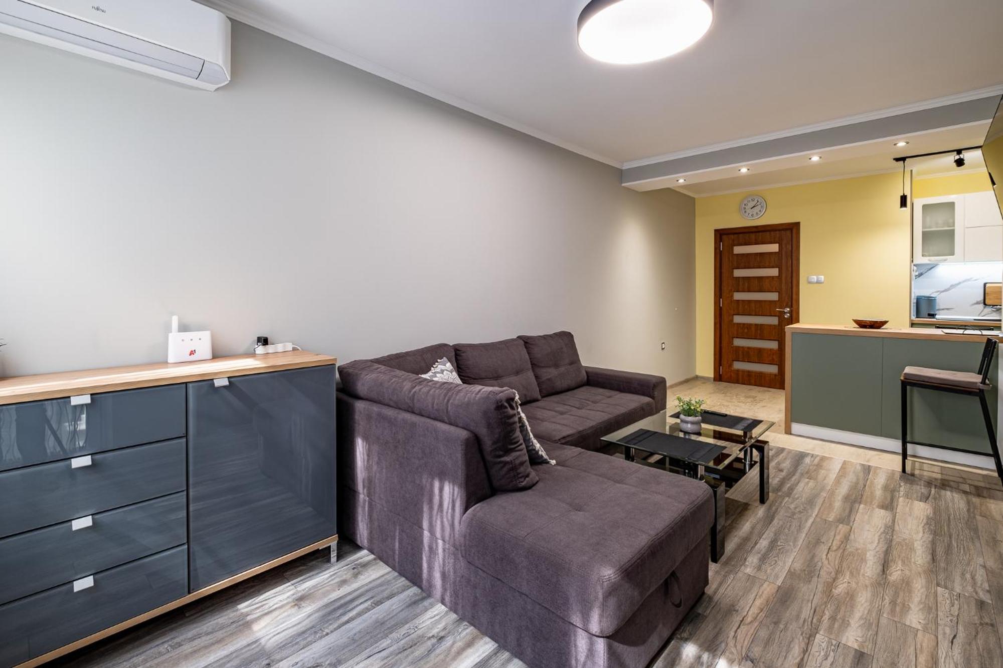 Comfort Apartment Varna Exteriör bild