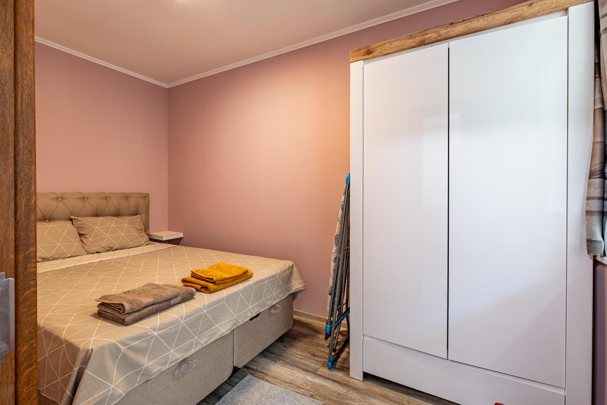 Comfort Apartment Varna Exteriör bild